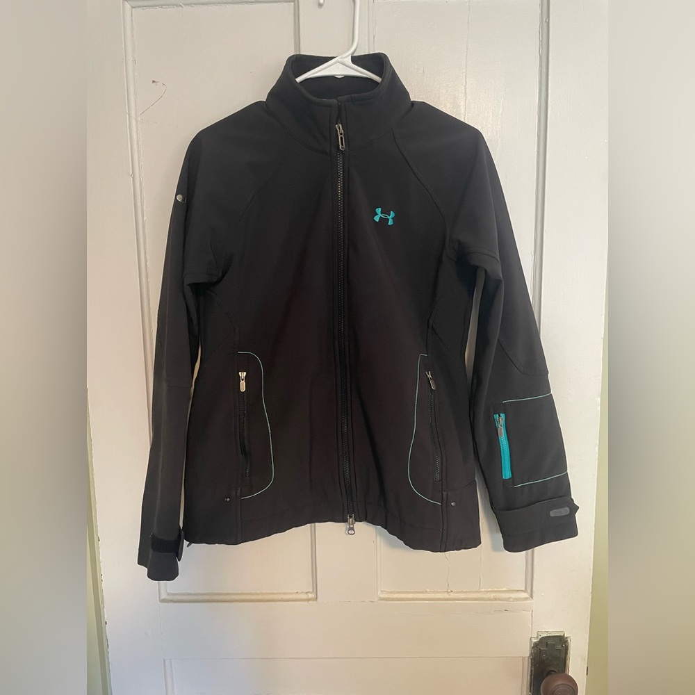 UNDER ARMOUR women’s Archean Softshell Jacket II.